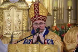 biskup janusz mastalski